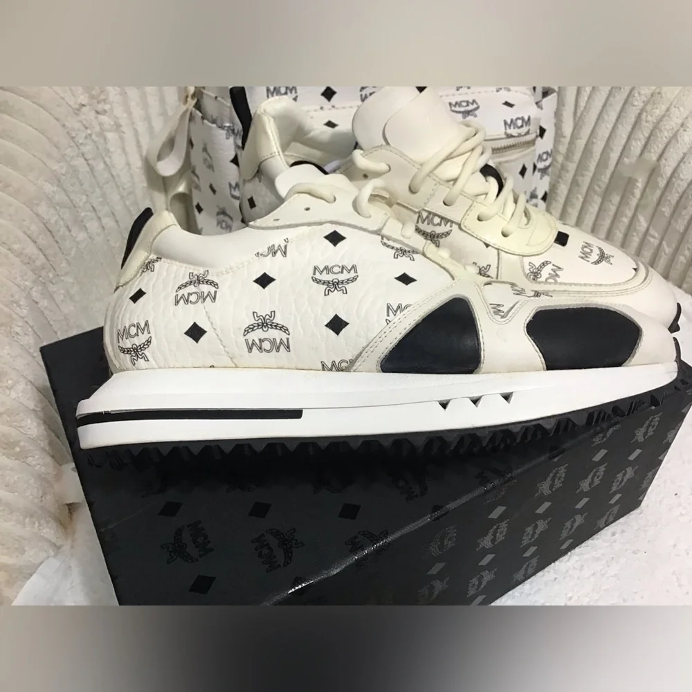 MCM Sneakers